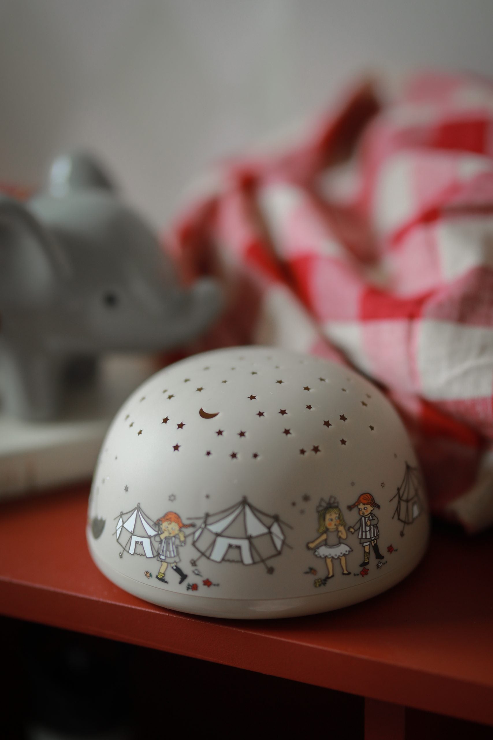 Pippi, Nattlampa med stjärnhimmel och musik
