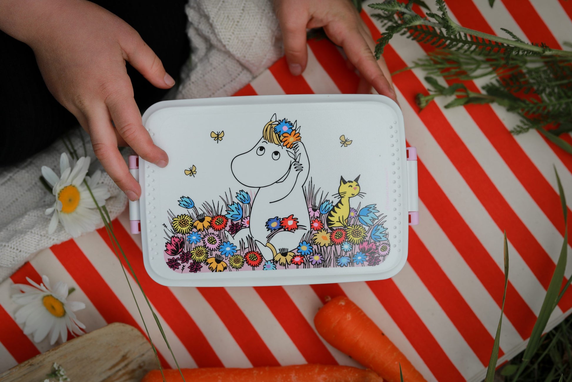 Mumin Äng, Lunchlåda, rosa