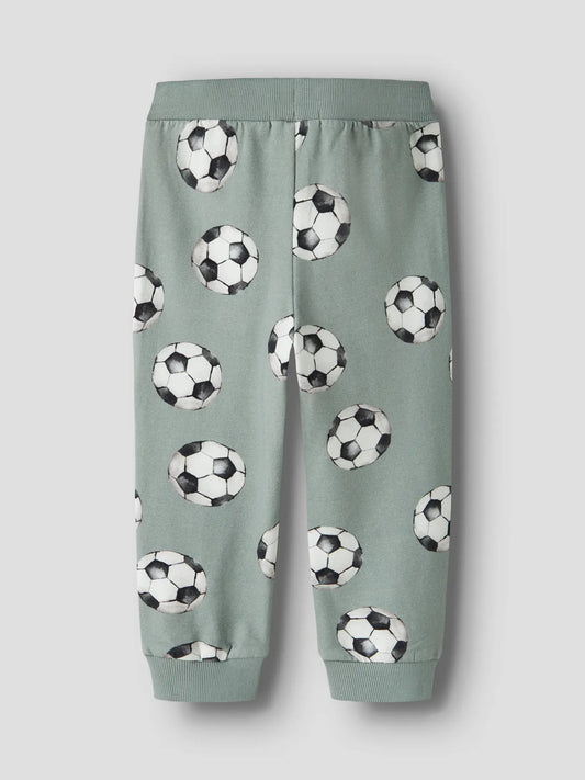 Name It Louie mjukisbyxor med fotbollsmönster